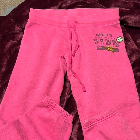 PINK sweats - Picture 1 of 4
